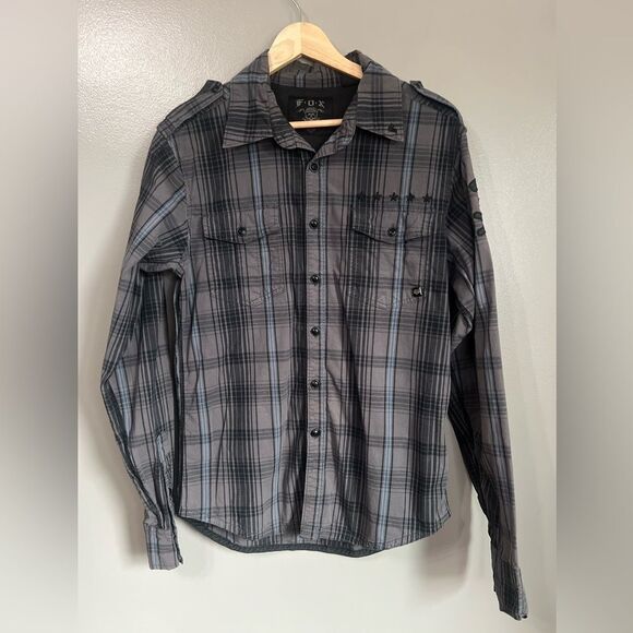 4/$25 F.O.X plaid button up shirt embroidered stars size medium casual grunge - Picture 3 of 6